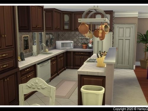 155 Willow Road house at Harley Quinn’s Nuthouse