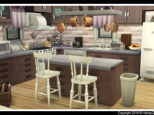 Forest Hideaway house at Harley Quinn’s Nuthouse