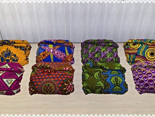 Sympxls African Comforter recolors at TaTschu`s Sims4-CC