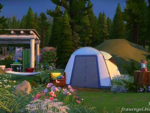 Tourist Camp by Julia Engel at Frau Engel