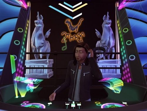 Club Llamante at Jenba Sims