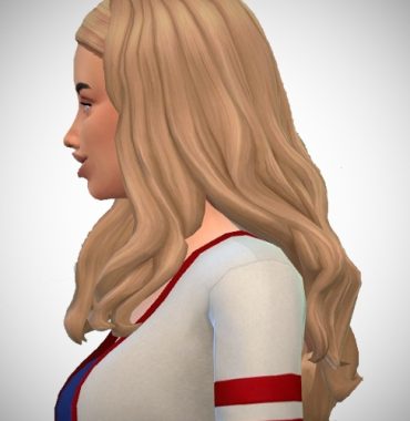 Daniela’s Long Curly Hair