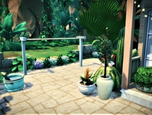 Mini Jungle House at Agathea-k