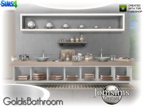 Goldis bathroom