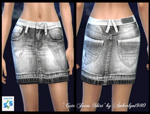 Short denim skirt