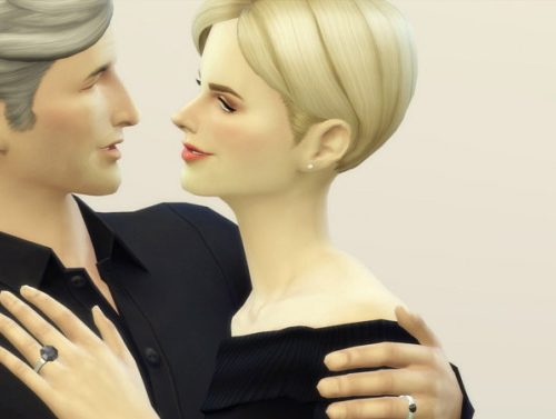Lovers8 poses