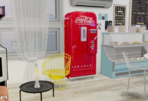 Life In Color Cafe / Lounge Apartment