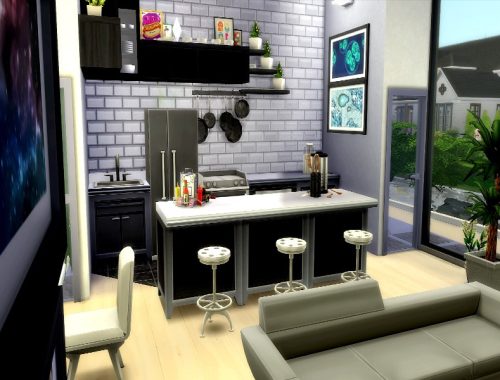 Base Game Poolhouse |No CC