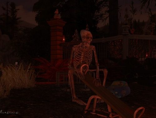 Beetlejuice Manor at SoulSisterSims