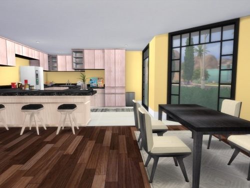 Modern House at Simming With Mary