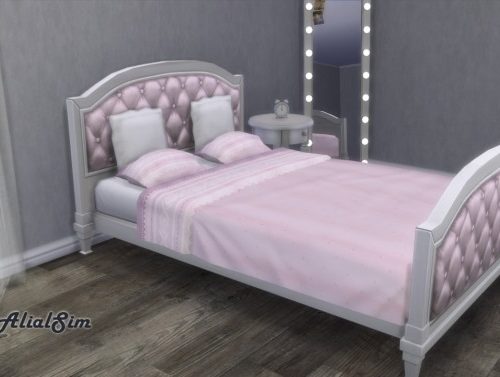 Double bed University at Alial Sim