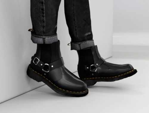 Dr. Martens Wincox at Rona Sims