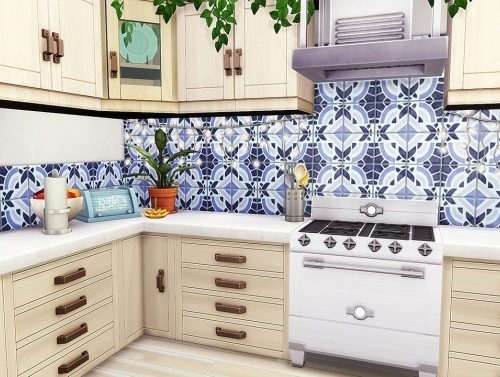Bright Summery Apartment at Aveline Sims