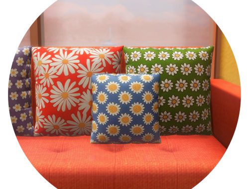 Flower Cushion at Ahri Sim4