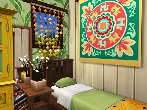 HIPPIE FAMILY’S TINY HOUSE at Aveline Sims
