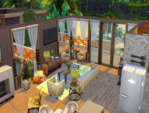 Lagoon Beach Hut