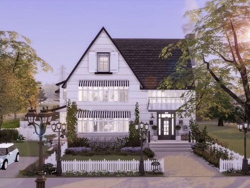 Monochrome House at Ruby’s Home Design