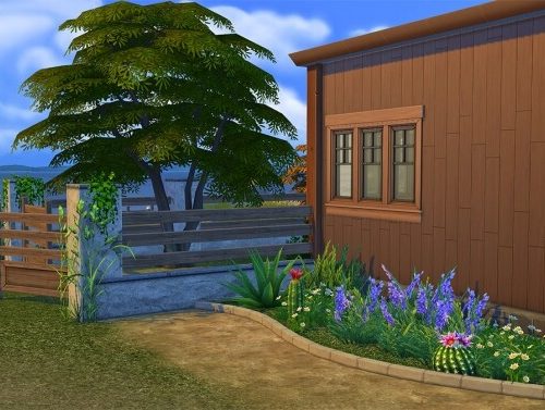Seashore house at Frenchie Sim