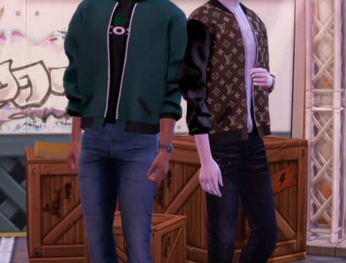 Short bomber jacket at Chaessi