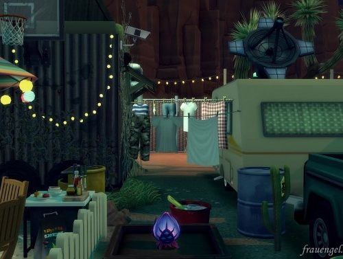 Stranger Ville Trailer Two versions at Frau Engel