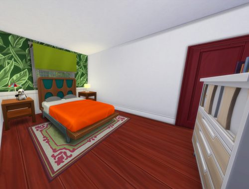 Struggling Actress's Home