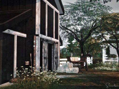 The Golden Farm at SoulSisterSims