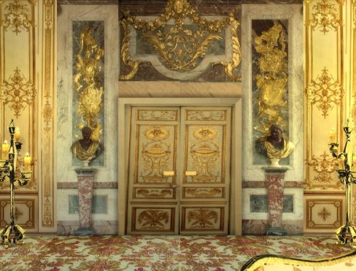 Versailles Set Door & Walls at Anna Quinn Stories