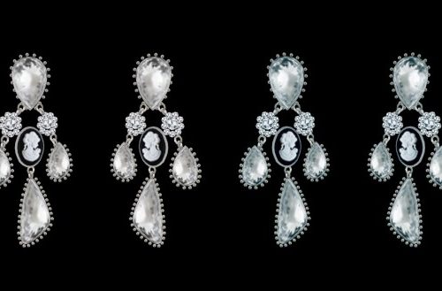 Vintage halloween jewel drop earring at Bedisfull – iridescent