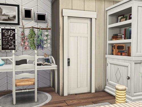 WRITER’S TINY TREE HOUSE at Aveline Sims