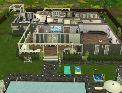 The London's Family Home In Copperdale