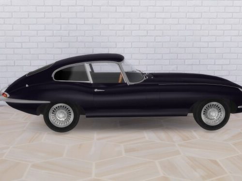 1961 Jaguar E-Type at Modern Crafter CC