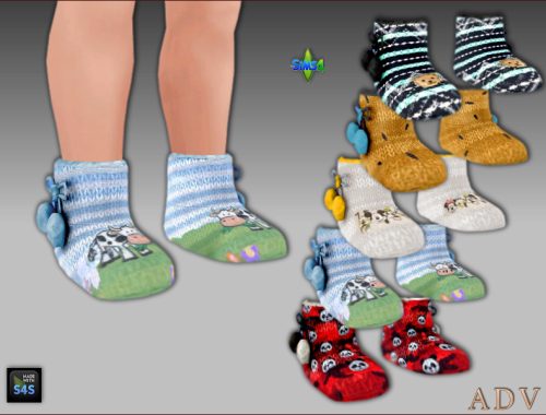 Sweatshirts Pants And Slippers For Toddlers