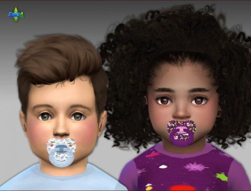 Beds, pajamas, slippers and pacifiers for toddlers at Arte Della Vita