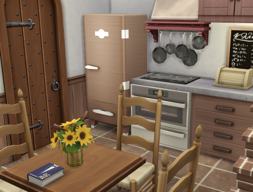 Candle Maker Cottage // Tiny House // no CC