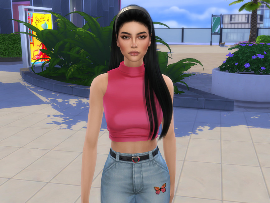 Chloe Falcon - The Sims 4 Catalog