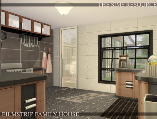 Filmstrip Family House | noCC