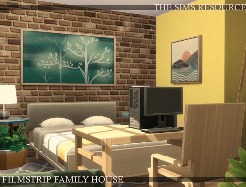 Filmstrip Family House | noCC