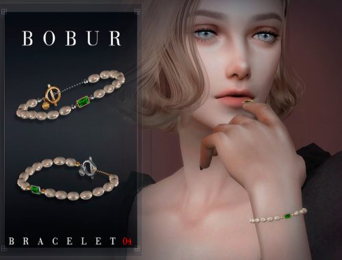 Pearl bracelet with emerald