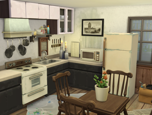 Shabby // Abandoned Farmhouse // no CC