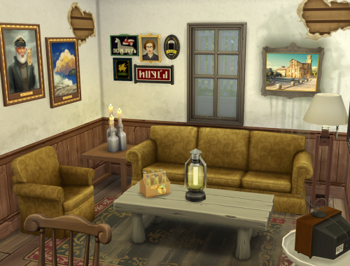 Shabby // Abandoned Farmhouse // no CC