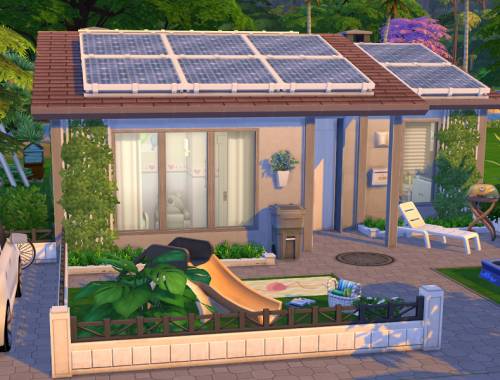 Suburban Tiny House // No CC