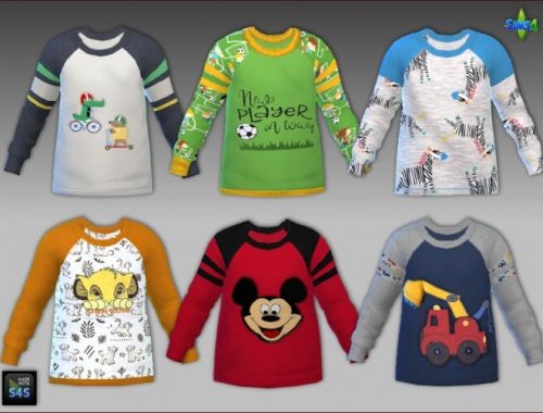 Sweatshirts, sweatpants and shoes for little boys at Arte Della Vita