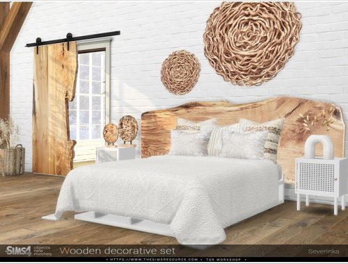 Wooden decorative set