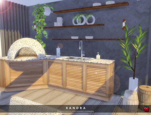 Xandra - patio