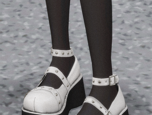 【CHARONLEE】Round Toe Embellished rivets Platforms