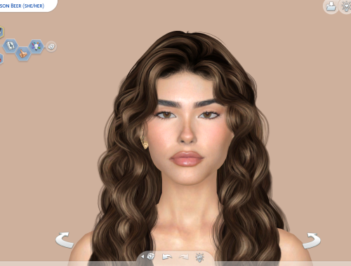 Madison Beer SIM + SKIN + EYES