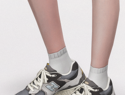 New Balance M2002RDA Low Top Sneakers