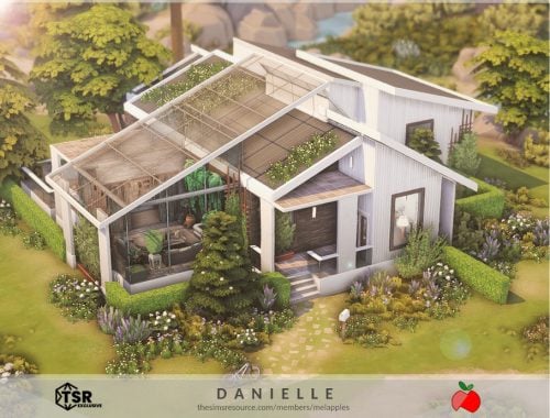 Danielle - No Cc