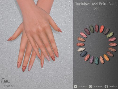 Tortoiseshell Print Nails